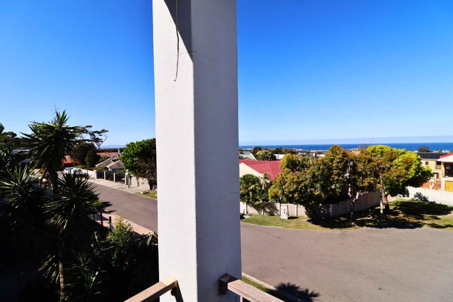 4 Bedroom Property for Sale in Onrus Western Cape